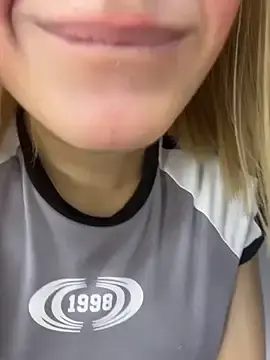 Stripchat Sex Chat of SweetBunnyGF