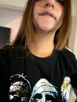 Stripchat Live Sex Cam of aly_golden_