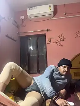 Stripchat Free Porn Cam of Saxymood1111