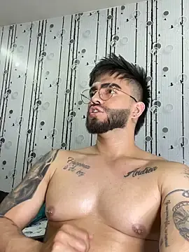 Stripchat Free Live Porn of King_Draven3