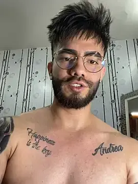 Stripchat Watch Live Sex Cams of King_Draven3