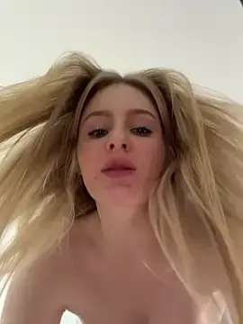 Stripchat Adult Webcam of CaseyCumFace