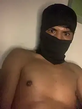 Stripchat Free Live Porn of HARLEYSLUT20