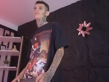 Paulo_527 from stripchat