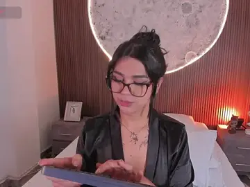 Stripchat Adult Webcam of RoseCassie