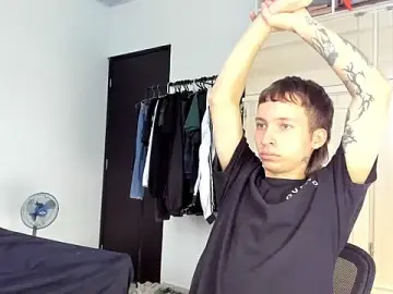 Stripchat Live Sex Cam of spacehumanz