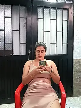 Latina_sexy1 from stripchat