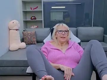 Stripchat Adult Webcams of FitCougar