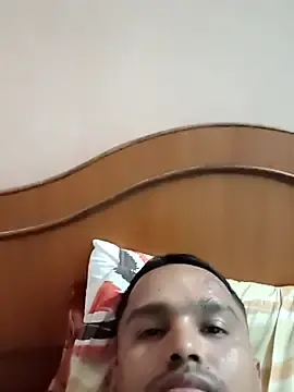 Mumbai_handsom92 from stripchat