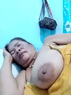 sexylizzy4u from stripchat