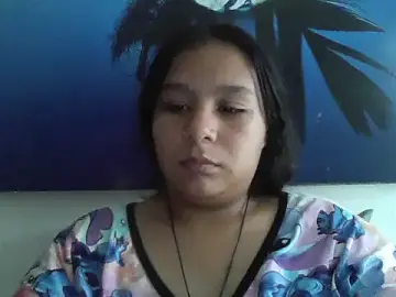 Stripchat Free Porn Cam of Charis_21