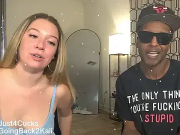 Stripchat Live Sex of boomboomr00m