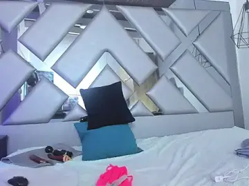 Stripchat Adult Webcam of Lorenn_Hill