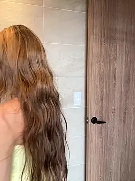 Stripchat Watch Live Sex Cams of Nikii__