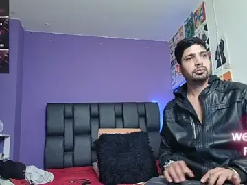 Stripchat Sex Cam of ashtoncooperr