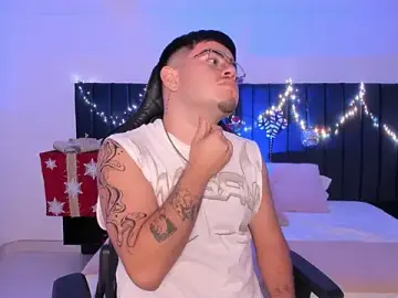 Stripchat Nude Webcam of thiago_occonor