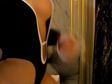 Stripchat Live Porn of MiaCharm