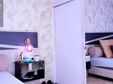 Stripchat Watch Live Sex Cams of Travis_lenox_