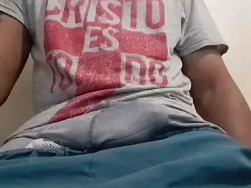 Stripchat Adult Video Chat of royblackbigpvt