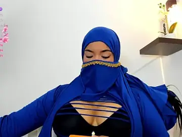 Stripchat Adult Video Chat of thaira_aly