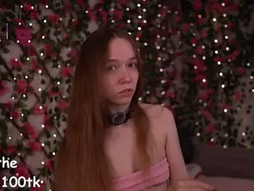 Stripchat Sex Chat of Petite_Polly