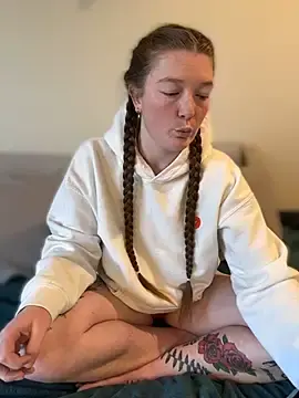 PussiesnCream_ from stripchat