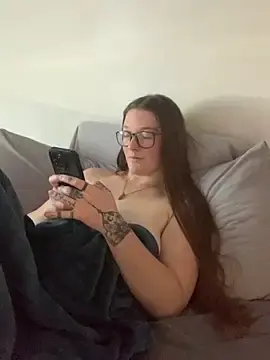 Stripchat Watch Live Sex Cams of PussiesnCream_