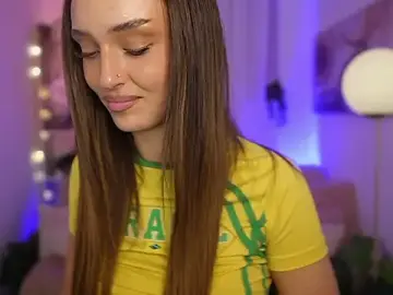 Stripchat Nude Webcam of Clara_Nia