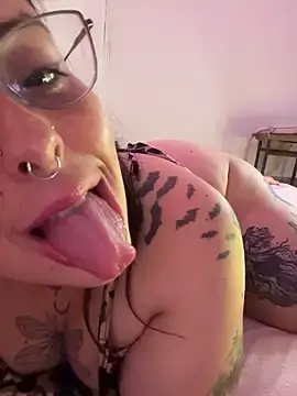 Stripchat Live Sex of Mizztikaa