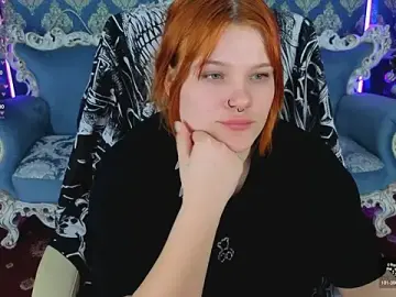 Clumsy_Nana from stripchat