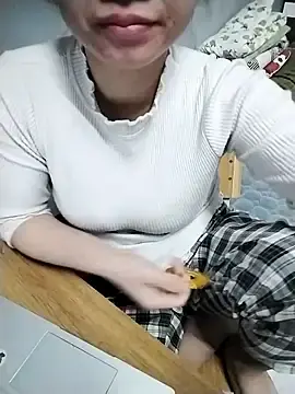 Stripchat Live Sex Cam of Mie_rose