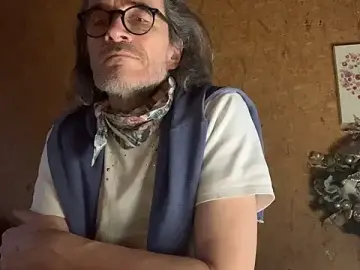 Stripchat Adult Webcam of GioApri