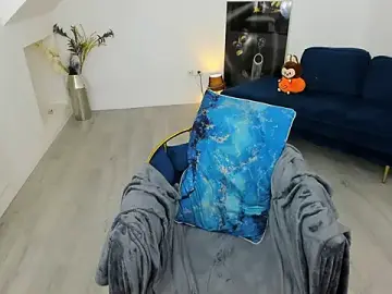 Stripchat Watch Live Sex Cams of Ranya_Evy