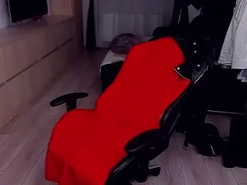 Stripchat Free Live Porn of MarisMuscle