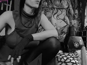 Stripchat Adult Webcam of Silentmary