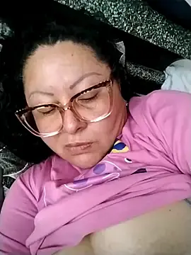 hazel_milf from stripchat