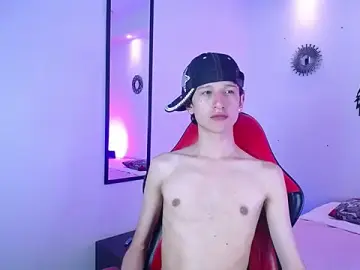 Stripchat Sex Cam of Emo_Boy_