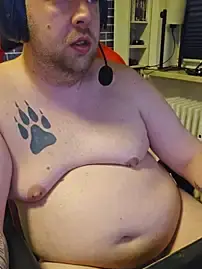 Stripchat Free Live Porn of PupW0lfy