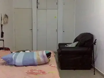 kendrafarq from stripchat