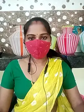 Tamil_roja17 from stripchat