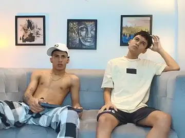 Stripchat Nude Webcam of HORNY_PRETTY