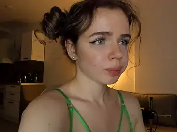 Stripchat Free Porn Cam of lit_asella