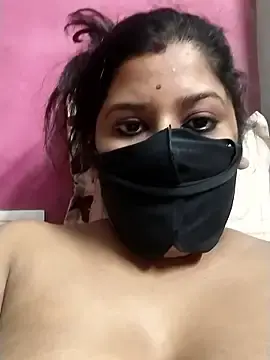 Stripchat Sex Cam of pinkisaha75
