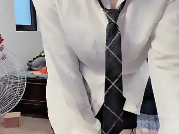 Stripchat Adult Webcam of Caryln-Bun