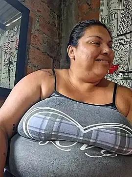 Stripchat Live Sex of chubby_sexy_big_tits