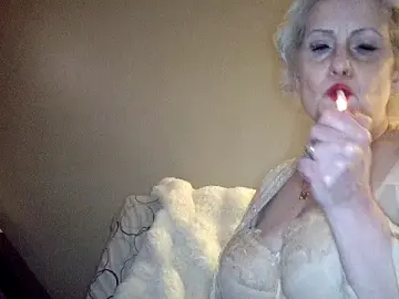 Blondie_the_librarian from stripchat