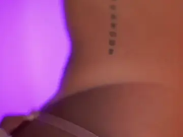 Stripchat Best live sex cam show of Little_vel