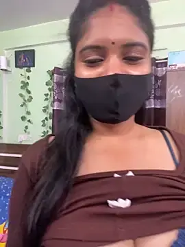 V-hot-sweet from stripchat