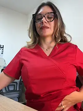 Stripchat Live Sex Cam of alicee16