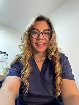 Stripchat Free Porn Cam of alicee16